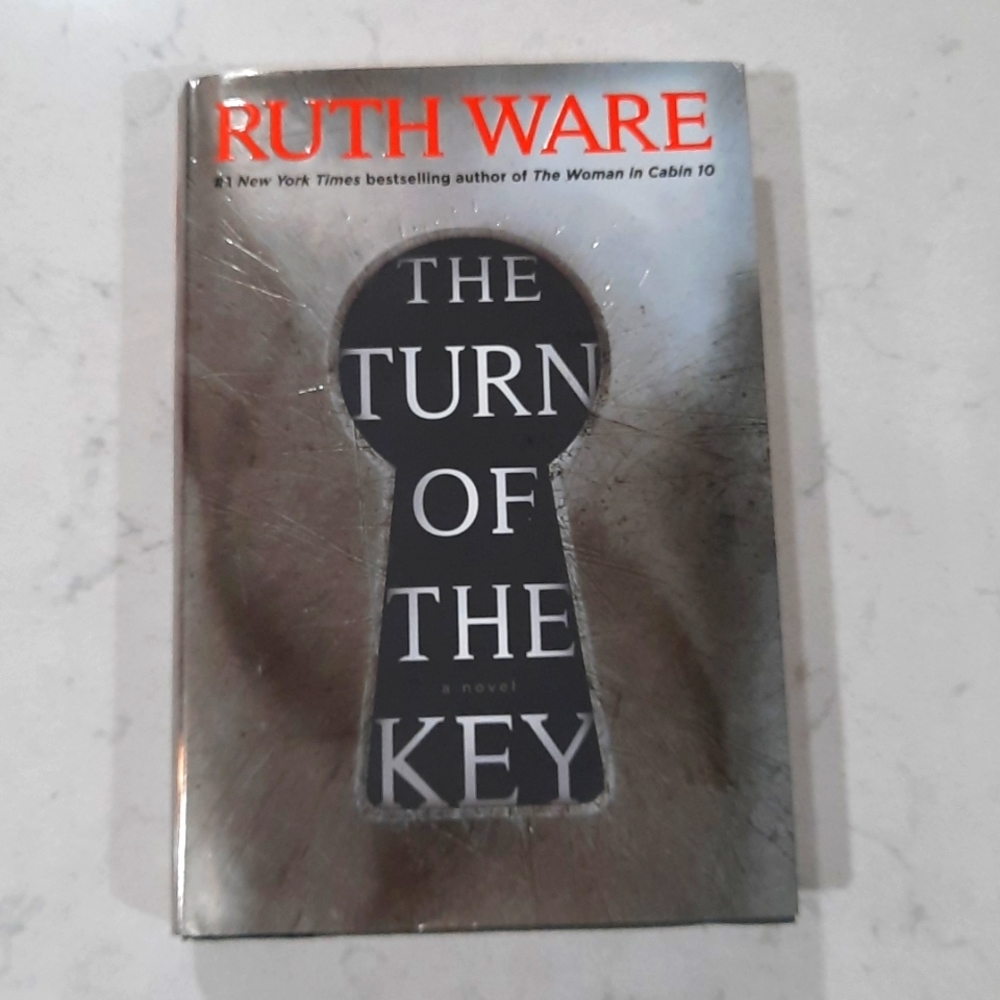 EUC Book ... Ruth Ware ... The Turn of the Key Hardback